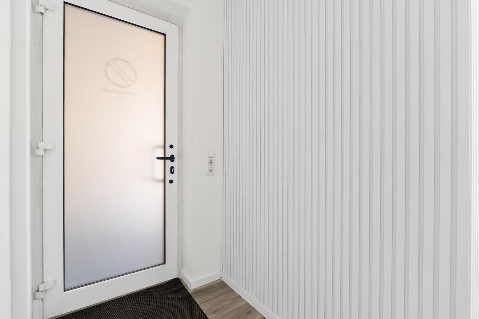 Cozy Premium With Free Parking! New! Apartment Köln